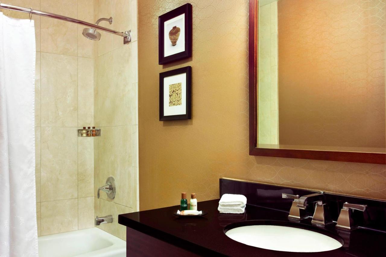 Sheraton Harrisburg Hershey Hotel Buitenkant foto